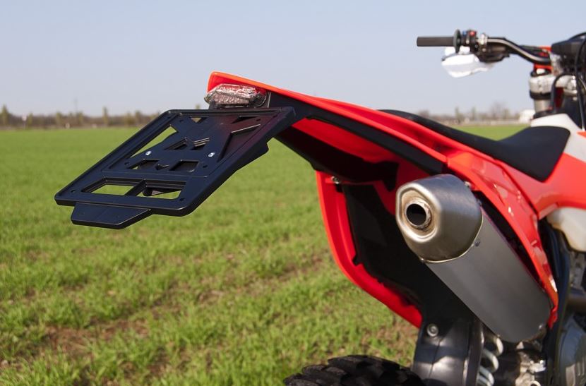 R-TECH Kennzeichenhalter Integra mit Rücklicht für KTM EXC 2017-2019, schwarz