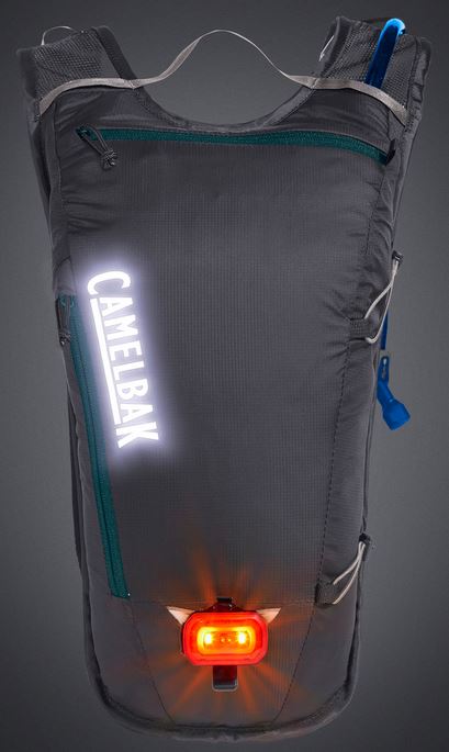 CAMELBAK Trinksystem: Rogue 2 Liter, schwarz/silber